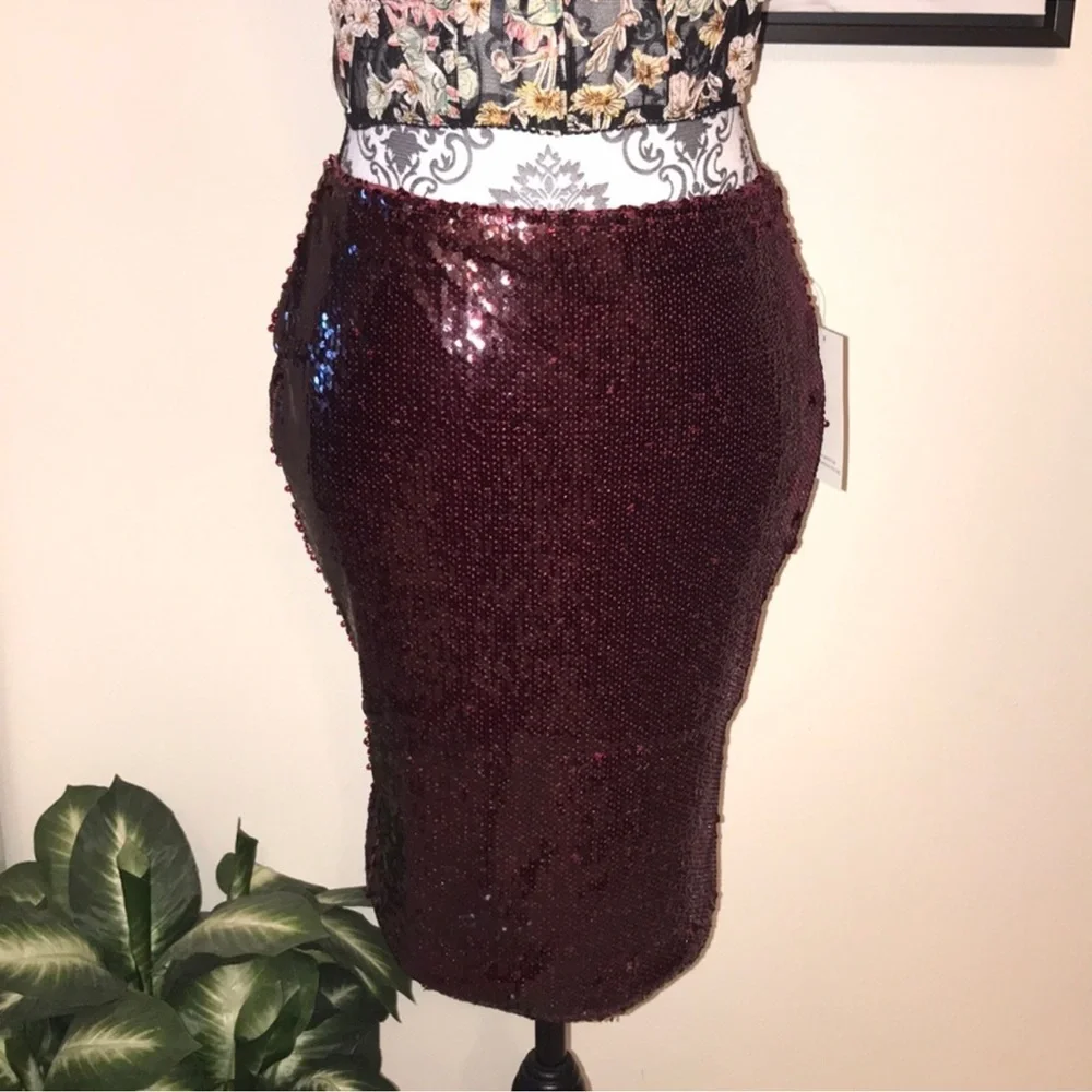NWT Tobi Burgundy / Brown Sequin Midi Pencil Skirt Medium